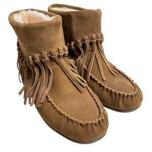 CLOUD NINE SIZE 8 TAN ANKLE FRINGED SLIPPER SHOE BOOTIES NWOT
